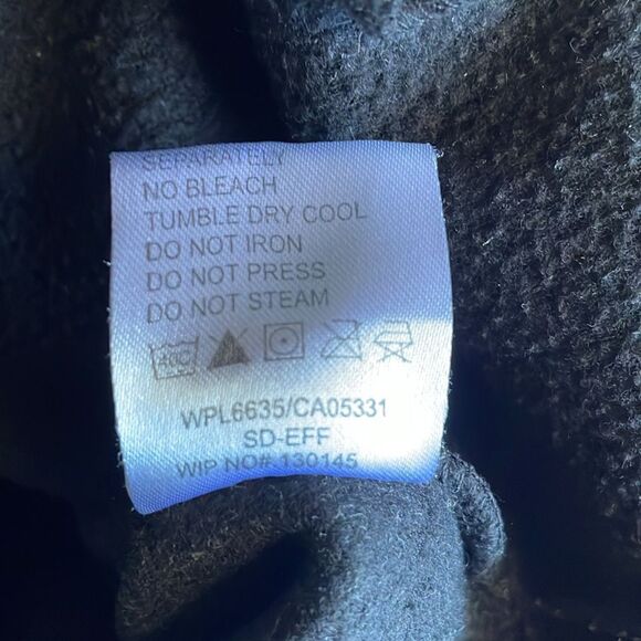 Woolrich Women’s Black Full Zip Fleece Vest W/Pockets & Logo (Size: XL) - Picture 10 of 13